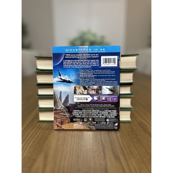 After Earth (Blu-ray, 2013) - Picture 2 of 2